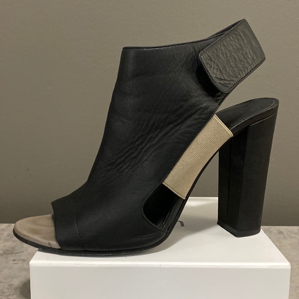 VINCE Black Leather Slingback High Heel Sandals/Booties Size 8.5